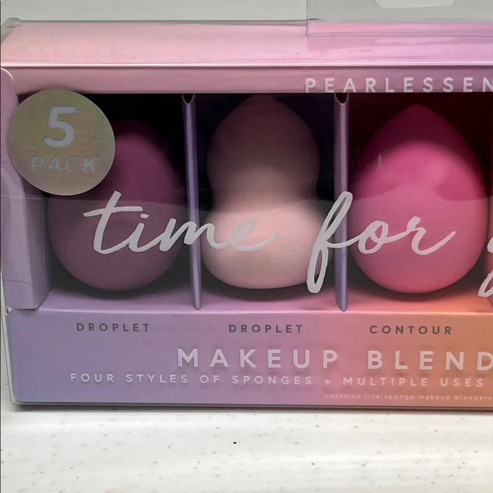 Pearl Essence 5 Piece Makeup Blender Sponge Set - NWT